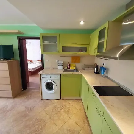 דירה Lovely Nest With Glass Veranda גולדן סנדס