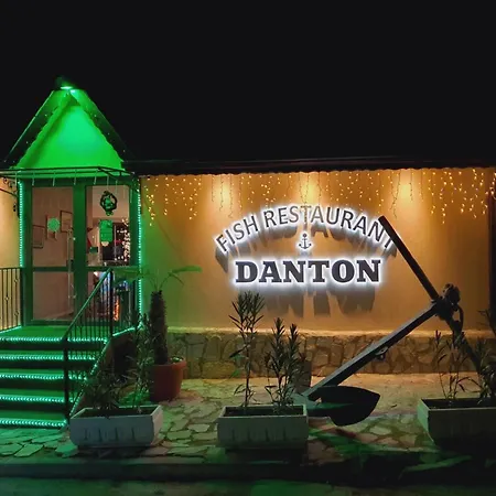 דירה Lovely Nest With Glass Veranda *